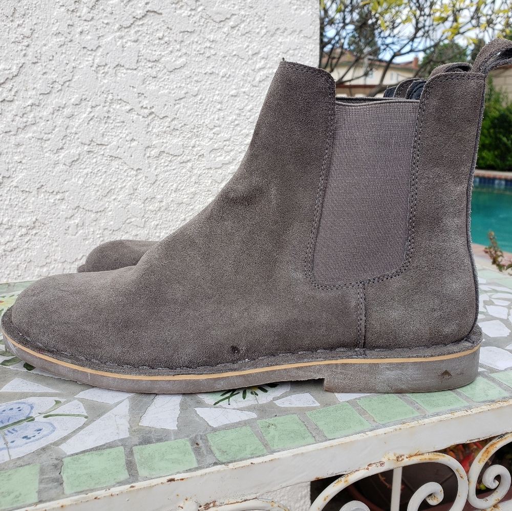 Suede Chelsea boot grey size 9/40